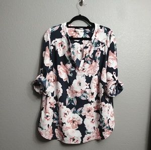 Dark blue floral blouse w/ rolled 3/4 sleeves